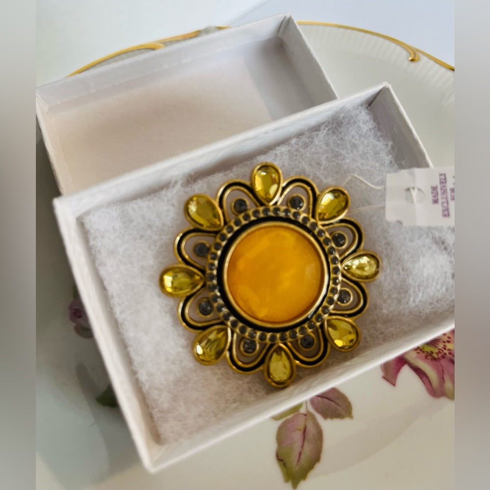 LIA SOPHIA Brooch Parasol Windsor Yellow Facet Stone Enamel Rhinestones 2”